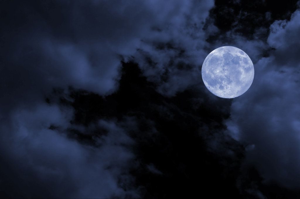 Full moon at midnight